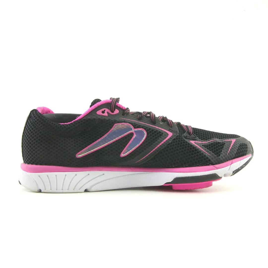 NEWTON  DISTANCE 8