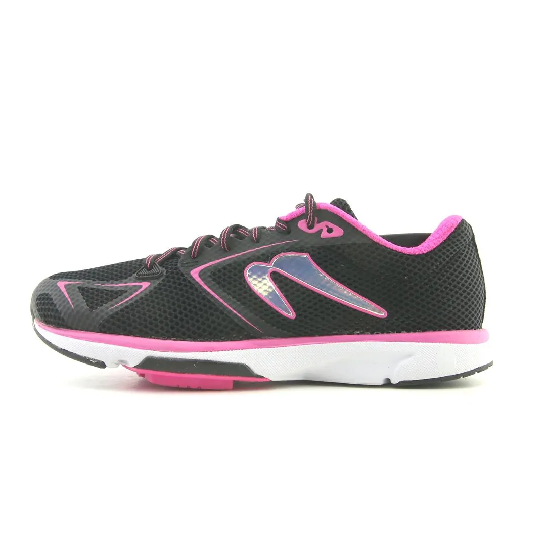 NEWTON  DISTANCE 8